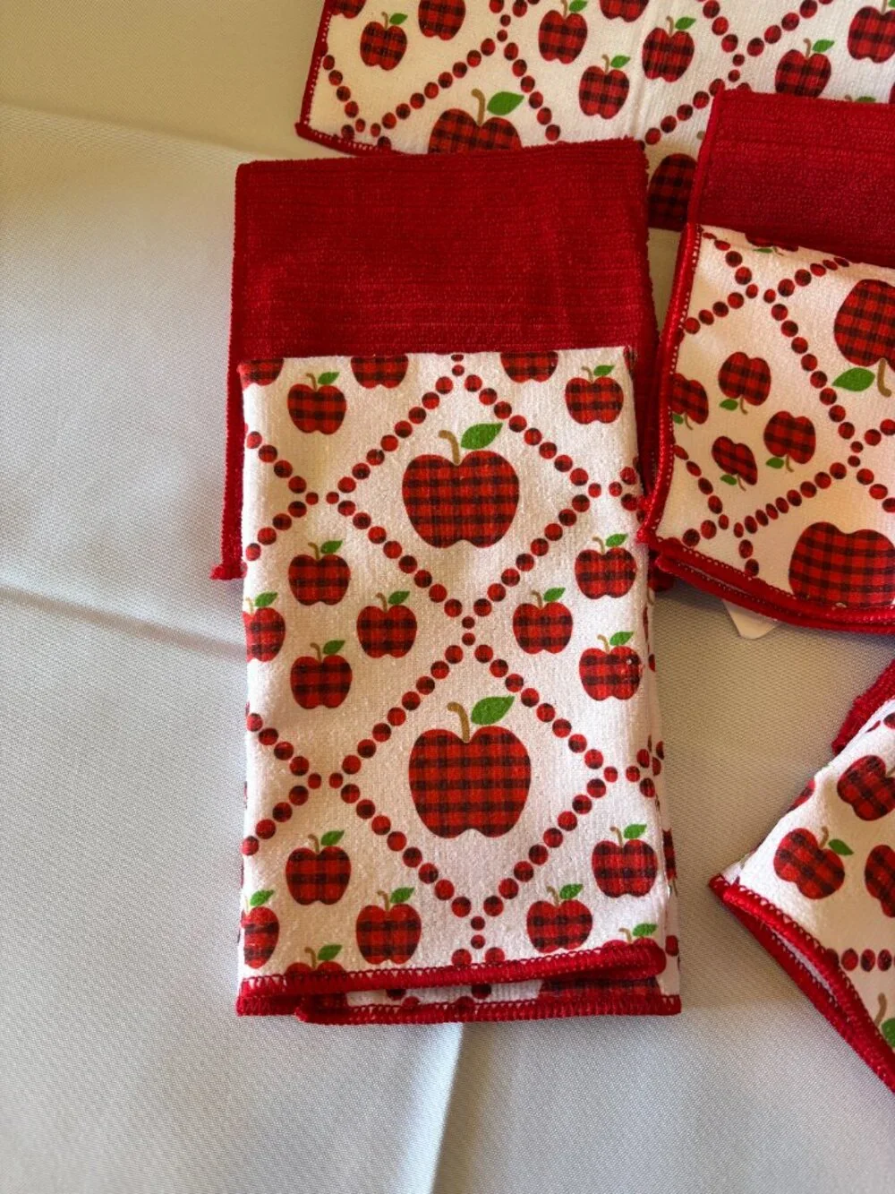 7 pc Apple Kitchen Towel Set D1069